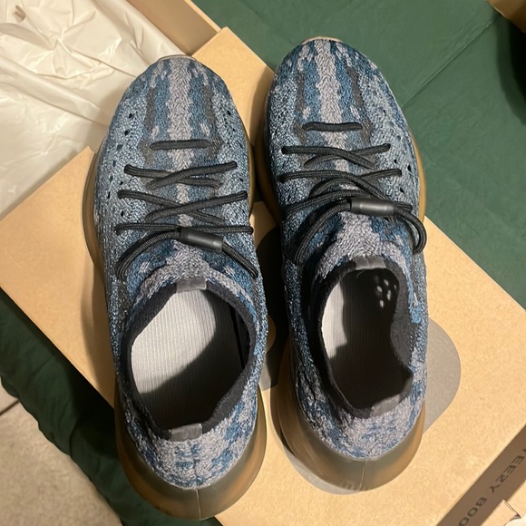 Yeezy 380 Covellite - Picture 1 of 3